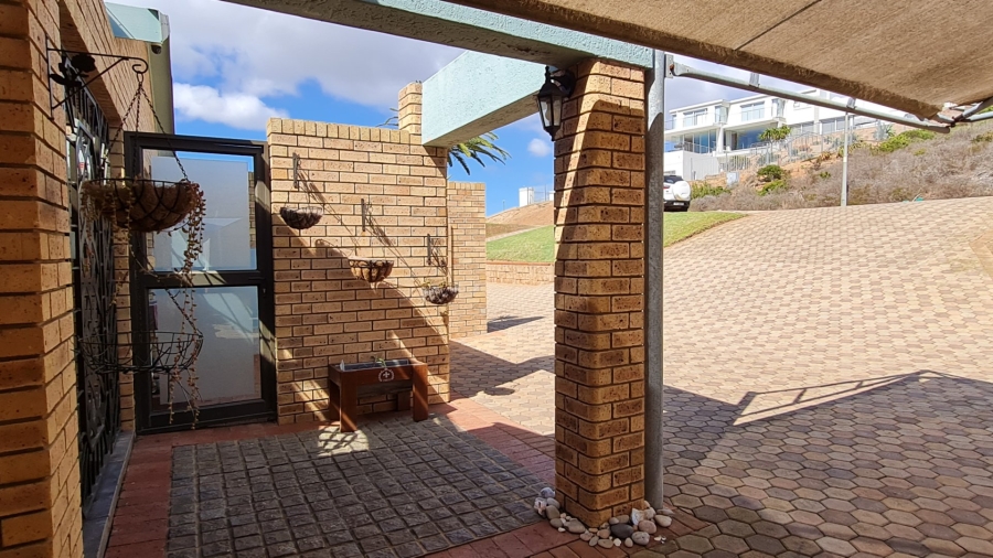 3 Bedroom Property for Sale in Hartenbos Heuwels Western Cape